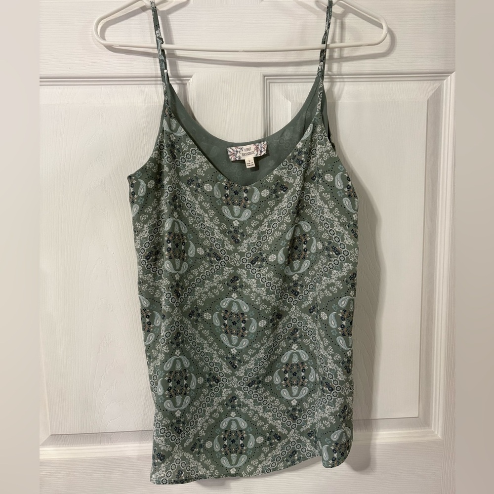 Pink Republic sage  Patterned tank size large